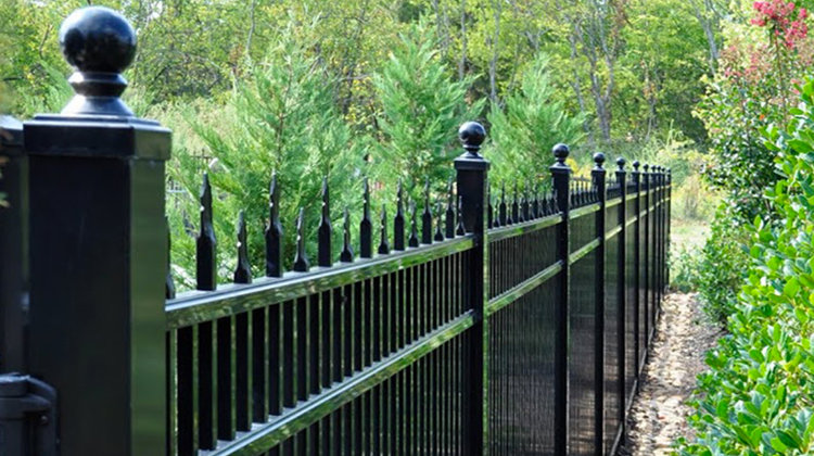 Commercial Aluminum Fencing